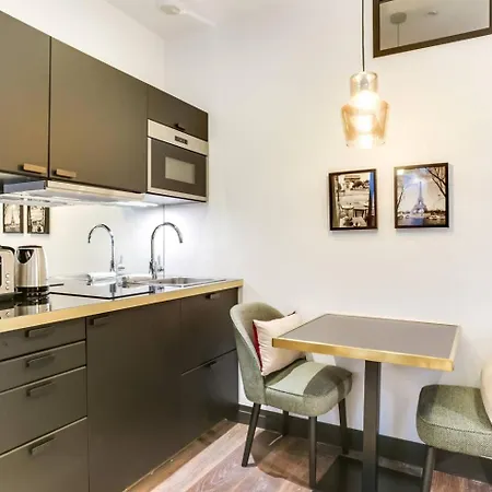 Guestready - Magnifique Studio Near Eiffel Tower Apartment Paris
