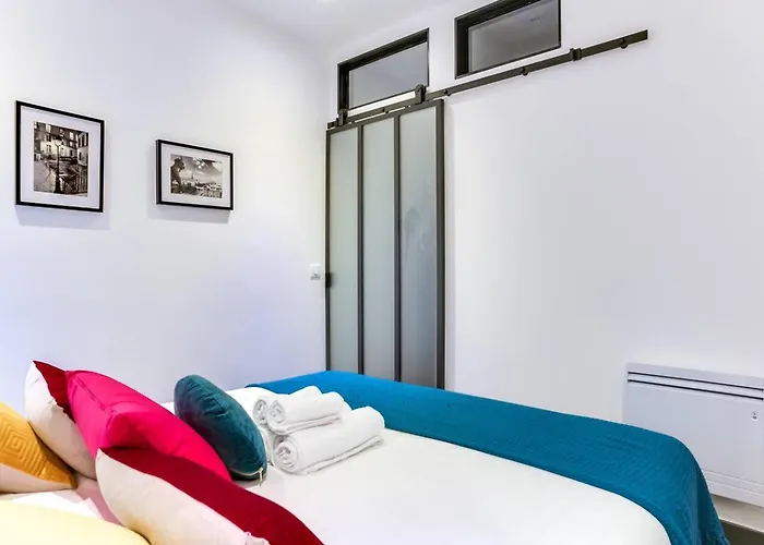 Guestready - Magnifique Studio Near Eiffel Tower * Parijs