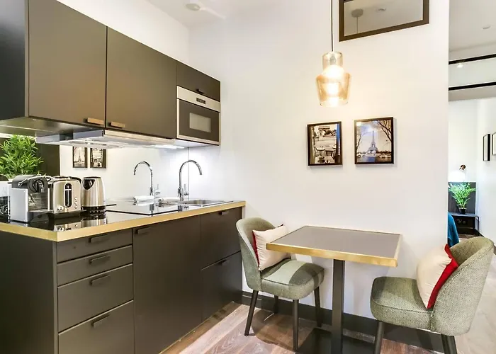 Guestready - Magnifique Studio Near Eiffel Tower Appartement Parijs