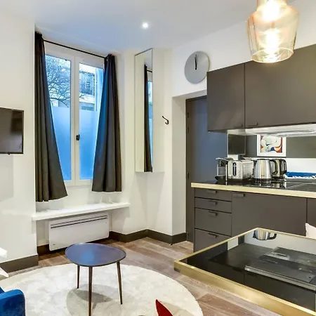 Guestready - Magnifique Studio Near Eiffel Tower Apartment *